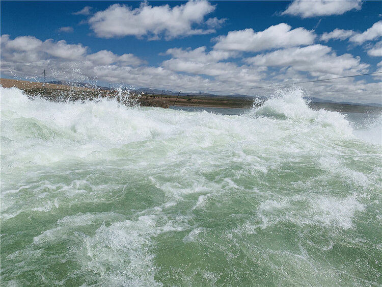 黄河源头:千湖再现 生态好转