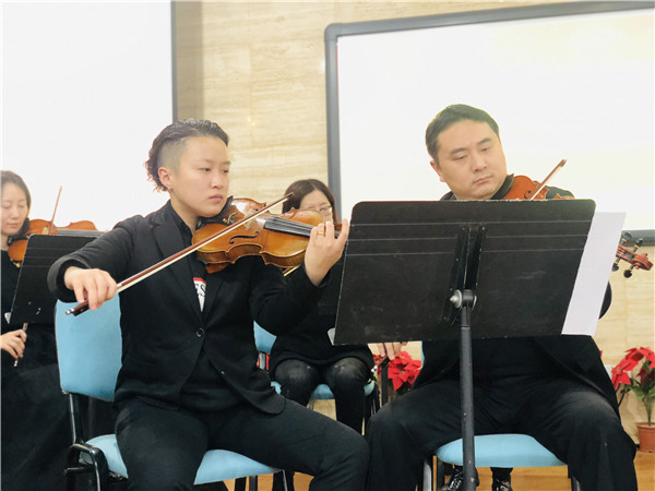 图片默认标题_fororder_“乐动蓉城”惠民音乐会（石室联中蜀华分校 供图）