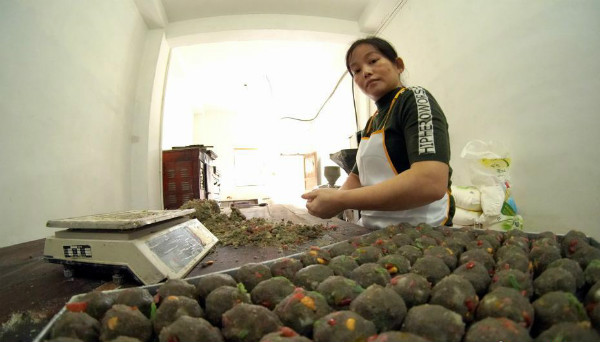 เยี่ยมชมร้านทำขนมไหว้พระจันทร์แบบดั้งเดิมที่เมืองตูชาง มณฑลเจียงซี_fororder_yb2