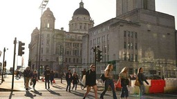 英国拟重罚违反隔离规定者