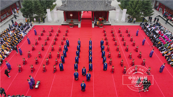 哦哦哦哦哦哦哦哦哦哦哦哦哦哦哦                             共祭先师 传新时代文明 全球同祭孔——长春文庙举办纪念孔子诞辰2571周年典礼