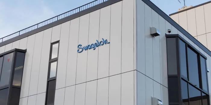 不做间谍,就进监狱:美国的连环陷阱