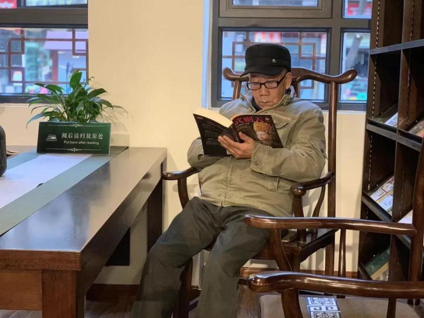 （导航成都，移动端）走进毛边书局·桃蹊书院 看成都成华打造的群众文化“桃花源”