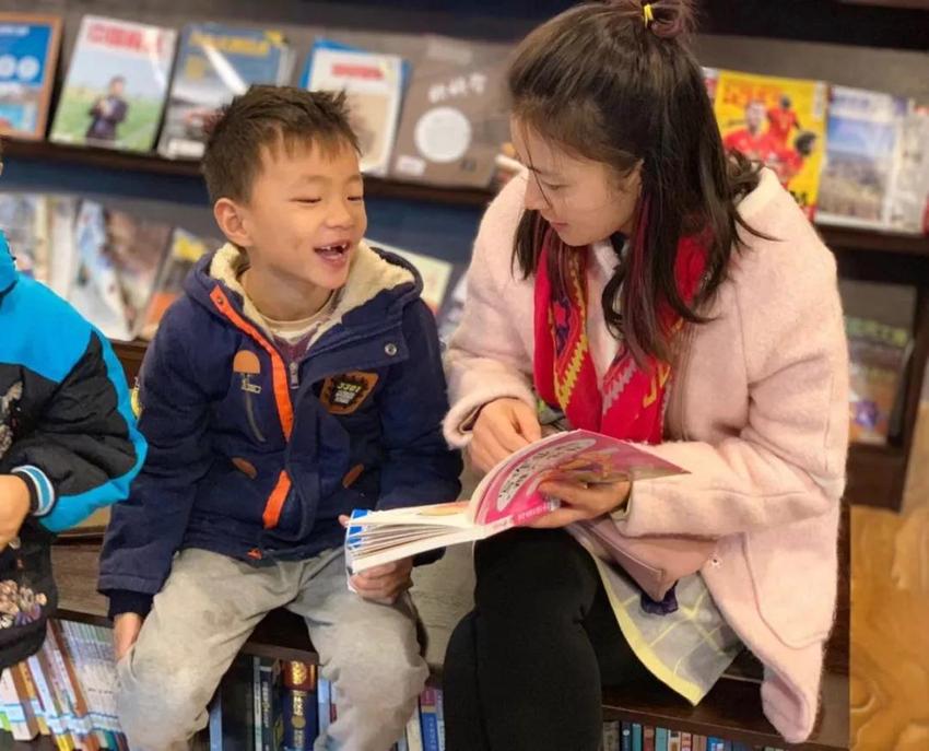 （导航成都，移动端）走进毛边书局·桃蹊书院 看成都成华打造的群众文化“桃花源”