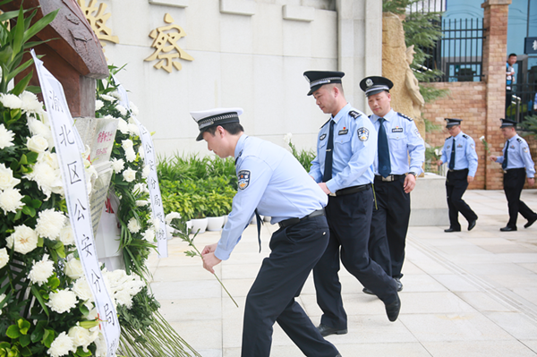 （加急）【B】深化政治建警 重庆渝北公安举行烈士纪念日缅怀活动