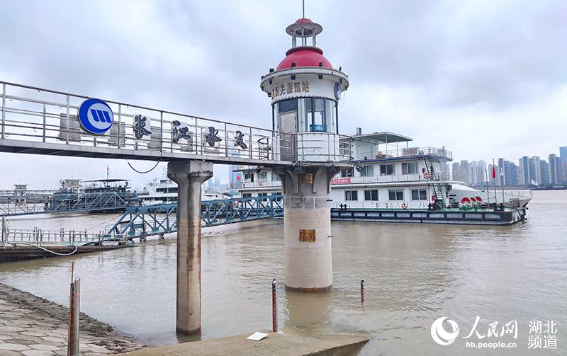 长江湖北武汉关再次进入设防水位