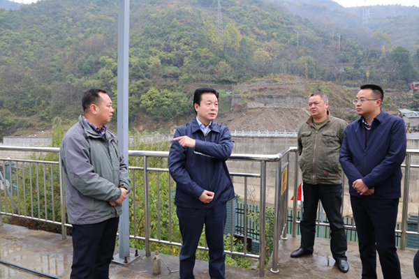 供稿（导航达州，移动端）万源市委督导组督导调研环保问题整改落实工作