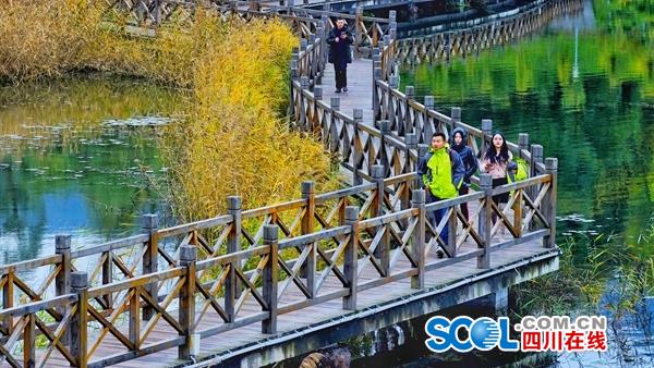 （导航成都）川跃四十年 再瞰新天府丨达州站启航，从莲花湖湿地初见这座城
