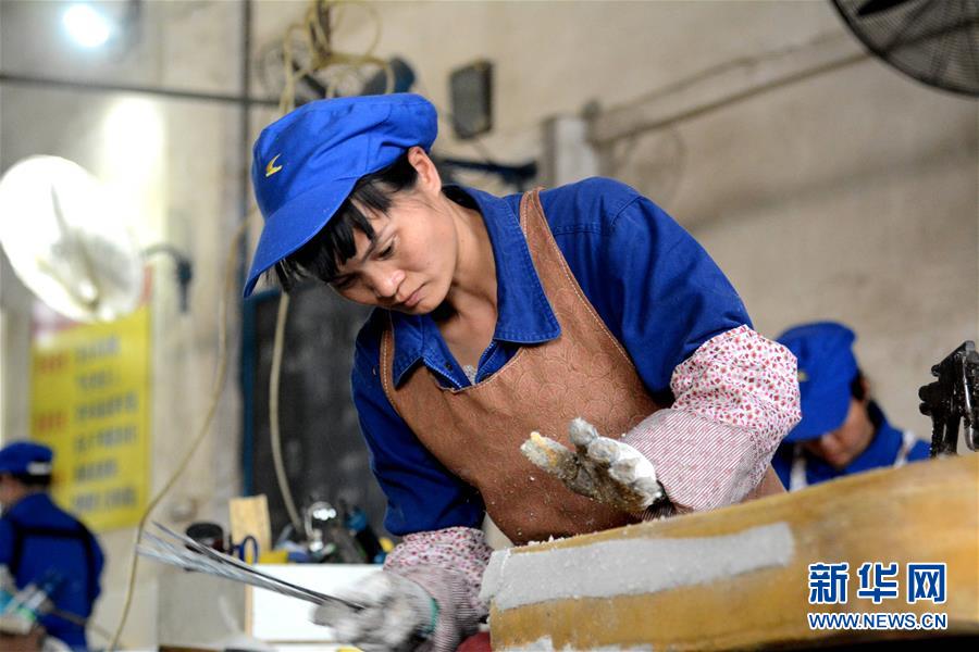 新华网：【新春走基层】聋哑姐妹的无声春运