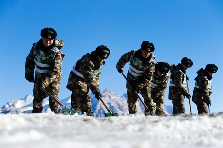#中国西藏网#【新春走基层】川藏线新春见闻