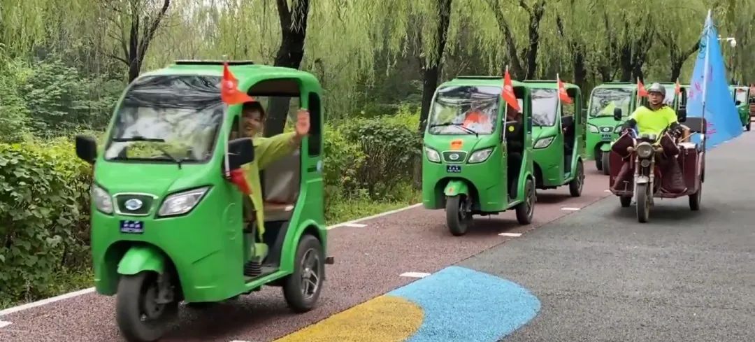 【灞桥•文明】太励志了!残疾人街头捡垃圾跳广场舞 希望用实际行动鼓舞更多残疾人走出家门