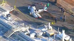 美国一小型飞机起飞不久后坠毁 致2人受伤送医