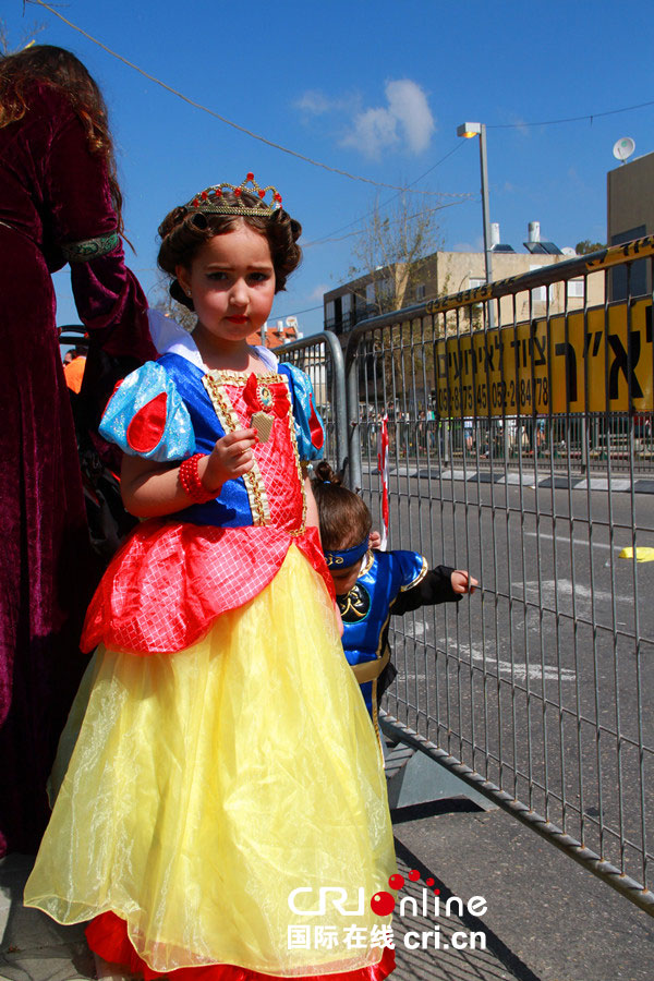 以色列庆祝普林节游行孩子们的化妆舞会嘉年华