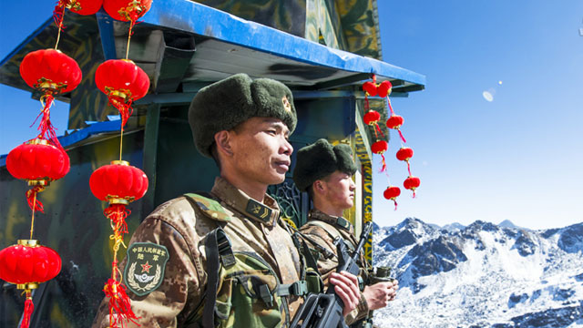 央视网@致敬春节最美的“敬业福”