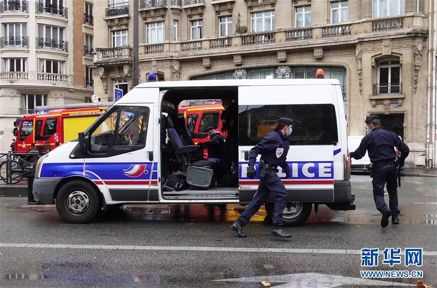 巴黎发生持刀伤人事件 至少2人受伤