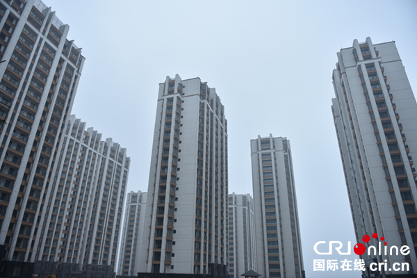 图片默认标题_fororder_3绿园安置房主体已全部竣工。（何芳-摄）