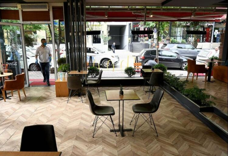阿尔巴尼亚的餐厅等地将恢复开放