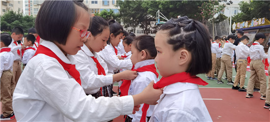 泉州市纪念中国少年先锋队建队71周年主题队日活动举行