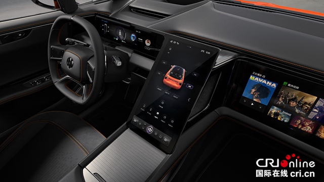 新興EVメーカー華人運通 電気SUV「HiPhi (高合) X」世界初公開_fororder_8