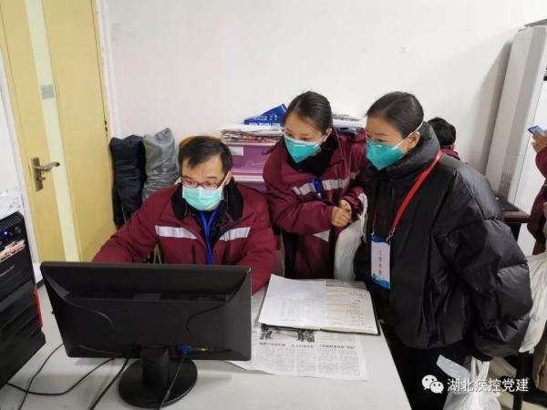 #光明网#【你有多美】疾控人在坚守，请放心