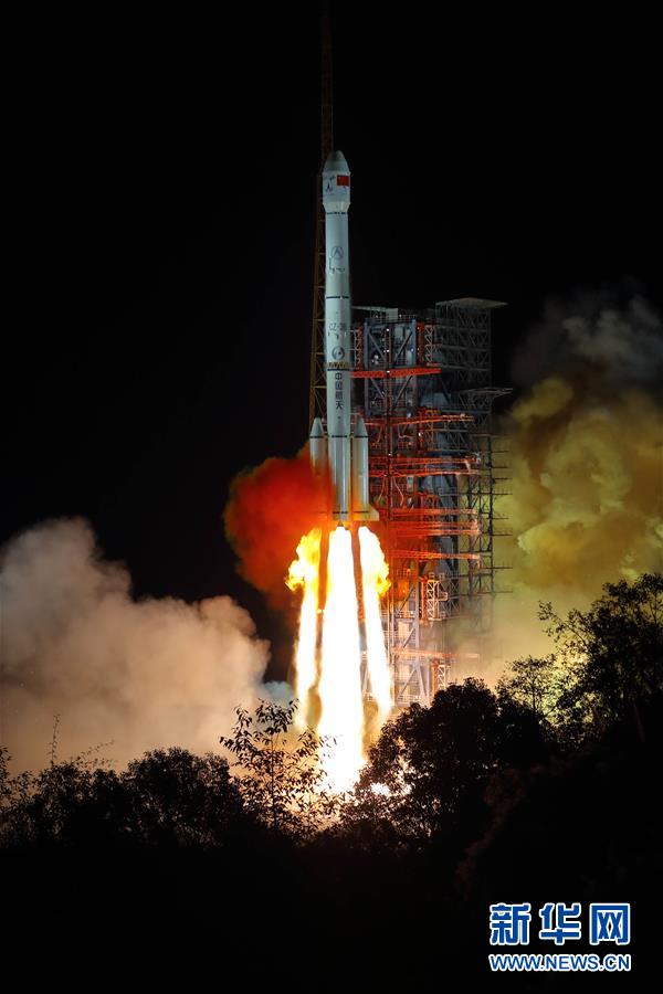 中国探月工程嫦娥四号探测器成功发射 开启人类首次月球背面软着陆探测之旅