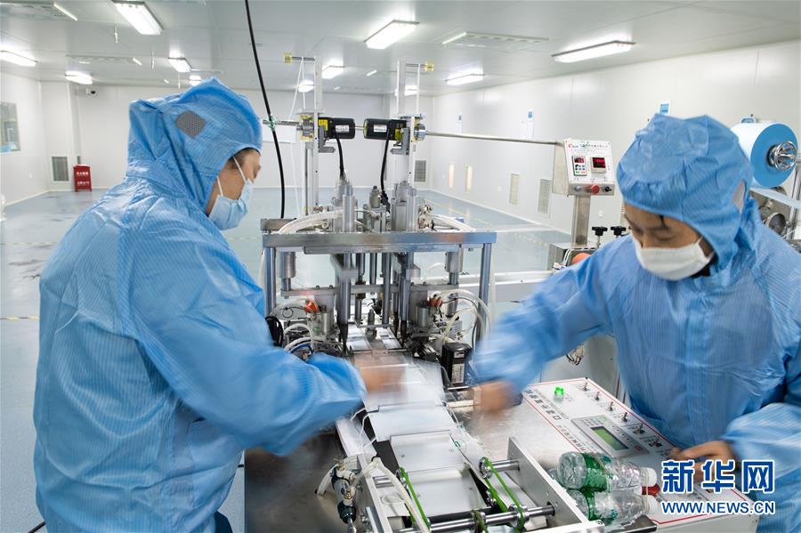 新华网■湖南常德：口罩赶制保供应