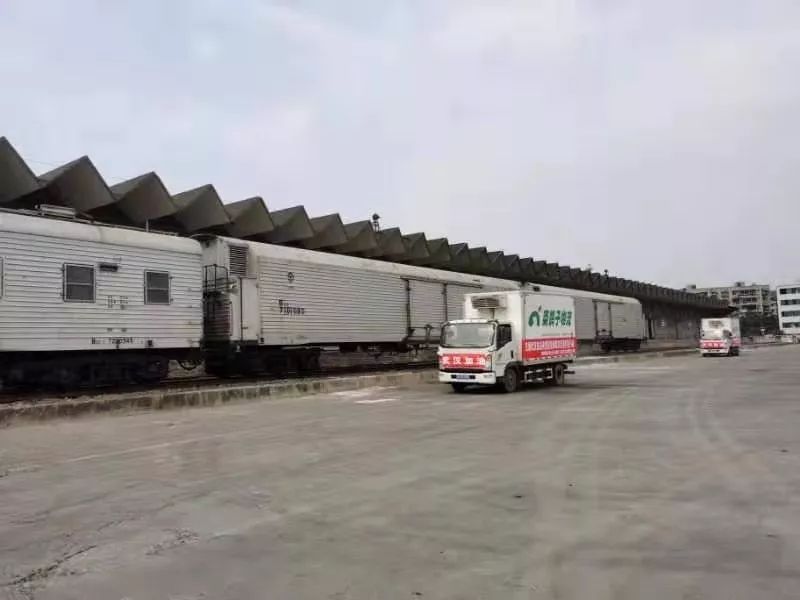 人民铁道报：即刻出发！目的地：武汉！