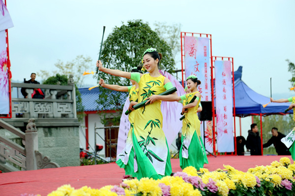 图片默认标题_fororder_开幕式上的演出