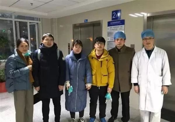 「国际在线」“请让我上前线！”长江航运总医院医护人员整装出发