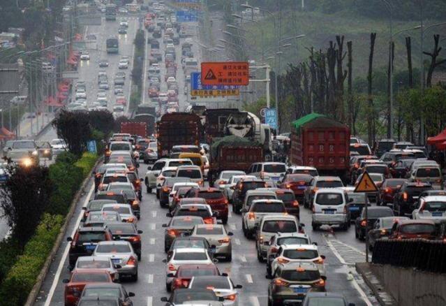 国慶節連休2日目　国内観光客が延べ1億800万人に_fororder_1