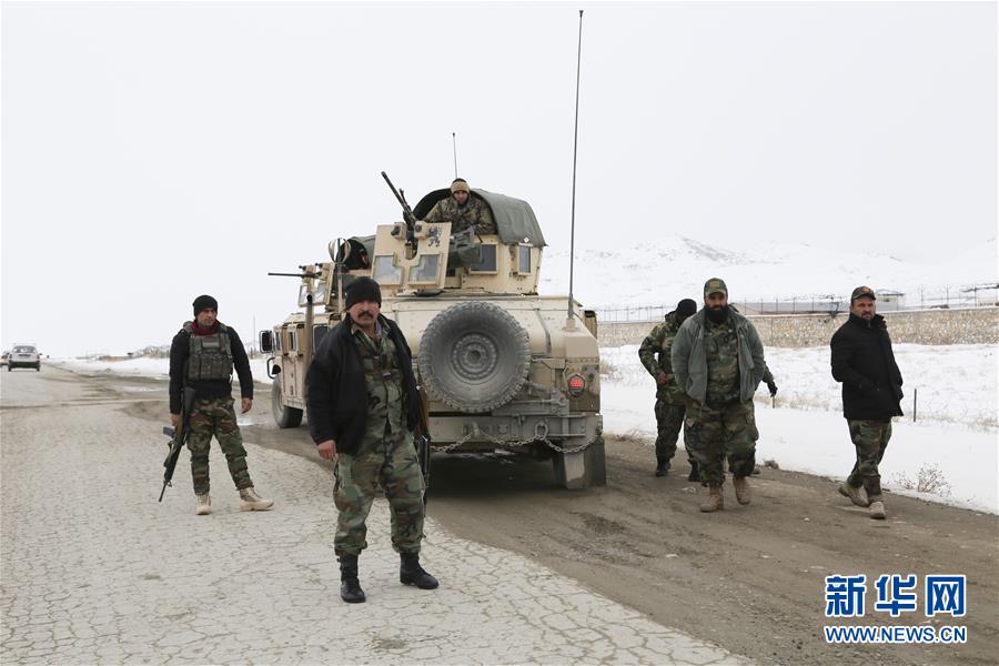 「新华网」一客机在阿富汗坠毁 安全部队出动