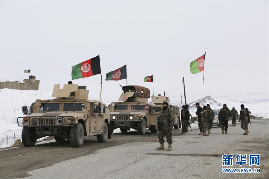 「新华网」一客机在阿富汗坠毁 安全部队出动