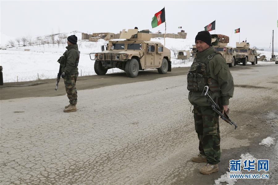 「新华网」一客机在阿富汗坠毁 安全部队出动