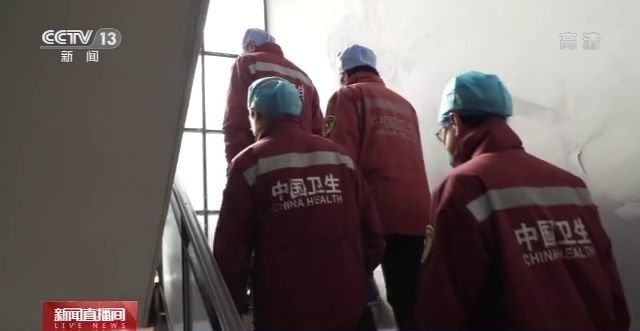 回国时间三度延期 塞尔维亚专家评价中国援塞医疗队：他们彻底改变我们的观念