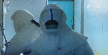 「新华网」战疫情！他们吃住在隔离区