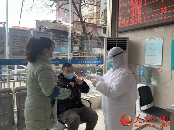 湖北武汉：防控疫情 社区在行动