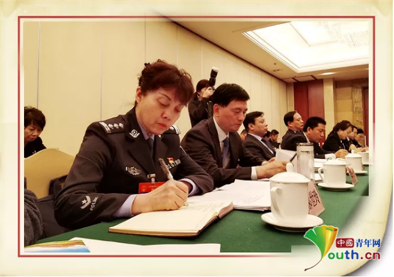 全民斗牛牛app人的故事丨人大代表郝世玲:社区里身穿警服的“多面手”