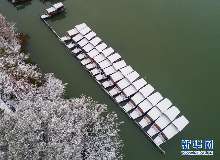 浙江桐乡:千年古镇变身“江南雪乡” 浙江桐乡:千年古镇变身“江南雪乡”