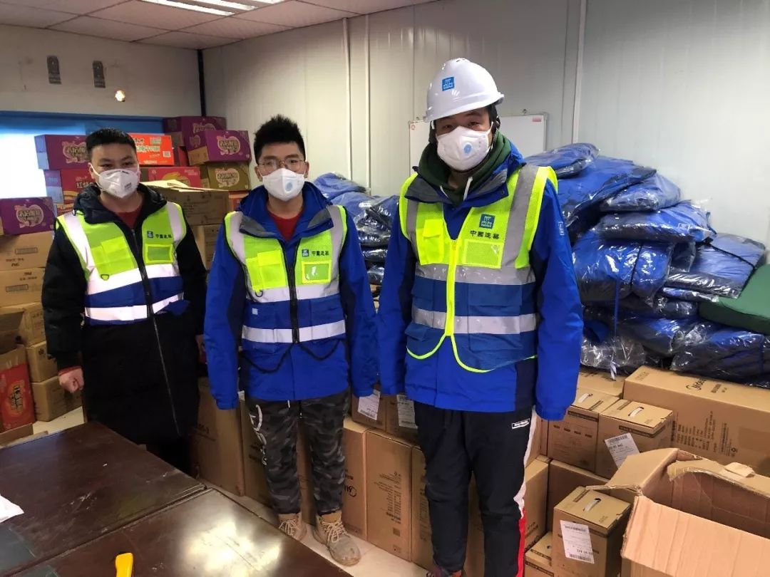 [工人日报]现场 | “两个小时内，请赶到雷神山来支援！”