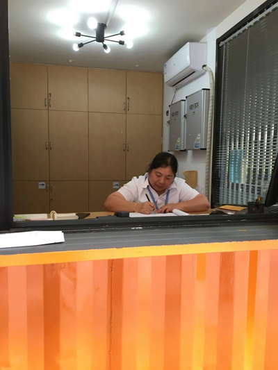 大学寮母、学生の勉強に付き合って会計試験に合格_fororder_J2-01