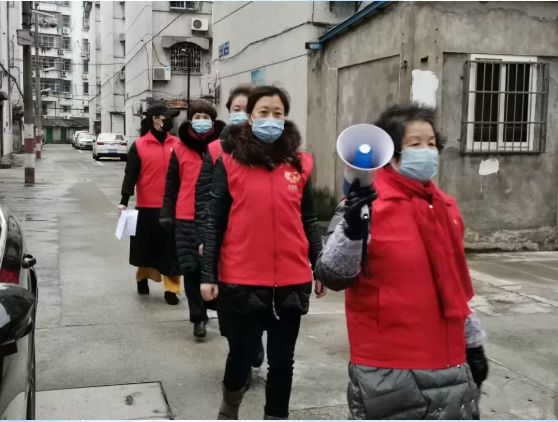 中国网信网：致敬巾帼志愿者！请你们保护好自己！