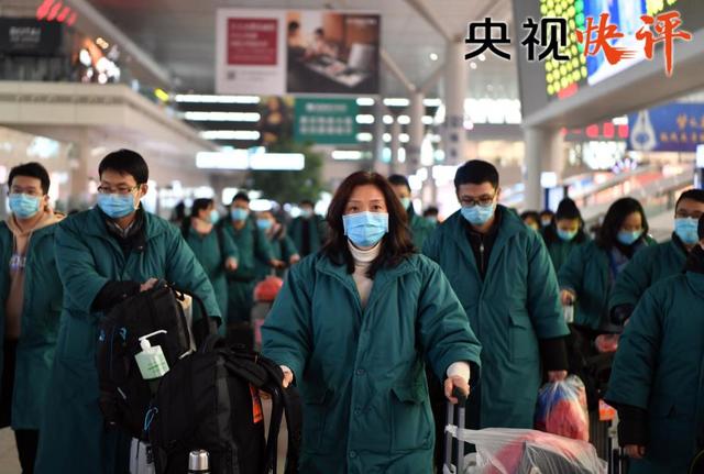 【央视快评】让党旗在防控疫情斗争第一线高高飘扬
