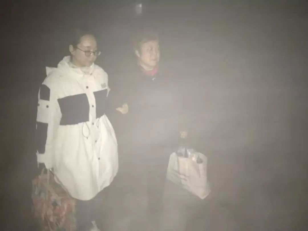 「人民铁道报」包继静，你的朋友圈火了！