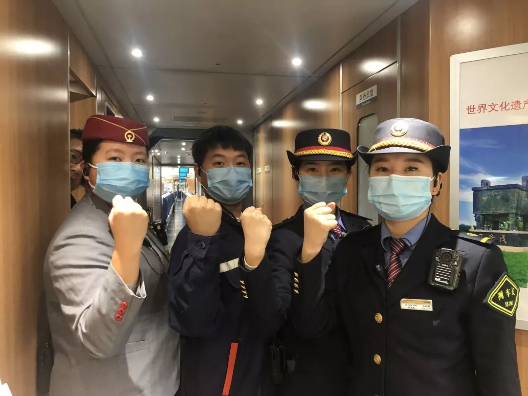 「人民铁道报」包继静，你的朋友圈火了！