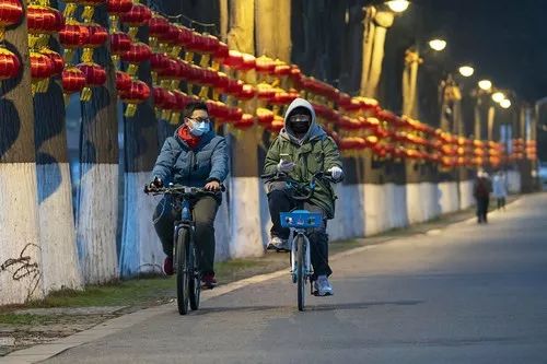 【参考消息网】德籍教授亲历武汉抗疫：“我相信这里，我们将留在