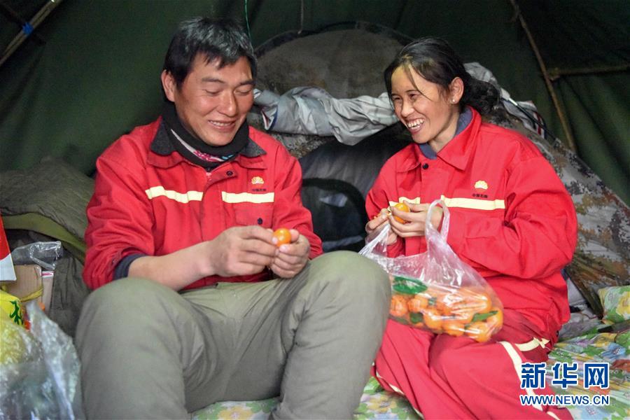 「新华网」【新春走基层】寒冬里，“沙漠玫瑰”犹自绽放