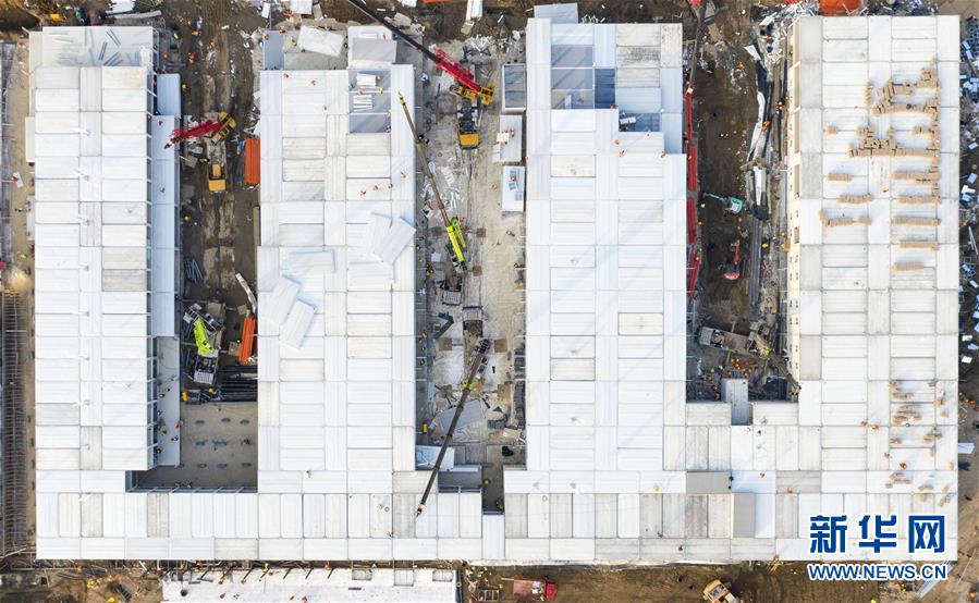 新华网：武汉火神山医院建设快速推进