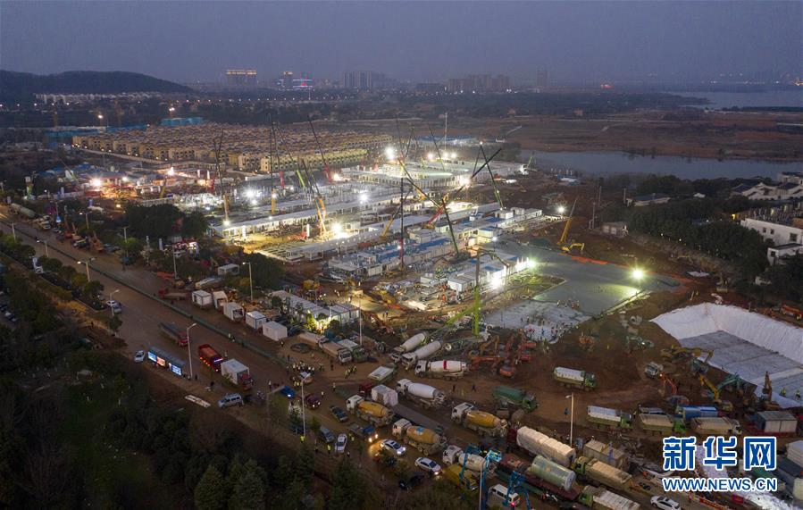 新华网：武汉火神山医院建设快速推进