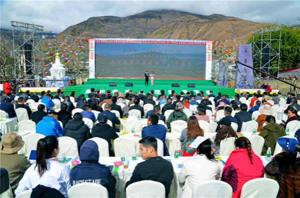 图片默认标题_fororder_190318jinchuanlvyoujie1