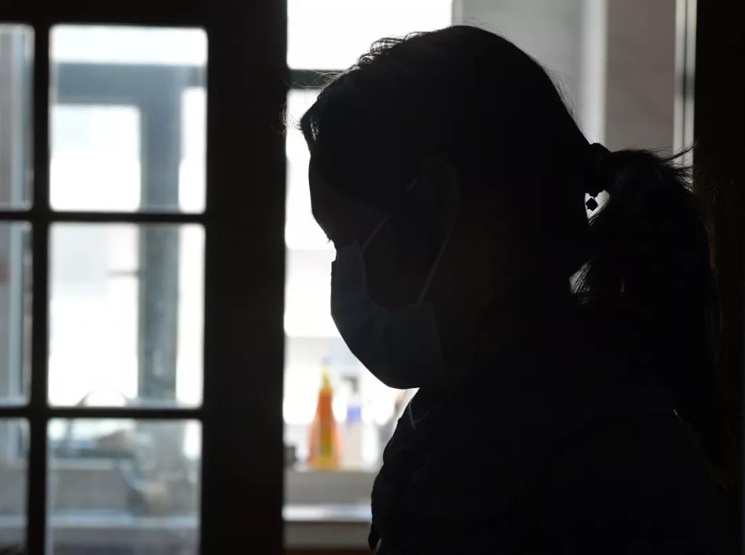 #新华网#14岁女孩写给医生父亲的一封家书：“没有一个冬天不可逾